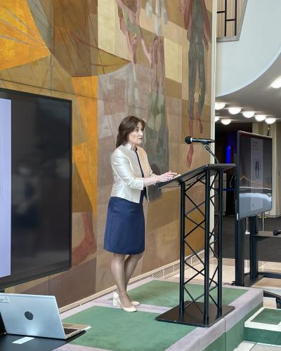 Ambassador Pascale Baeriswyl opens the inauguration ceremony of the exhibition.
